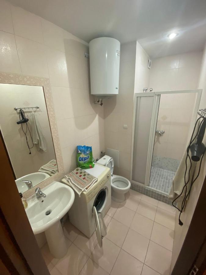 White New Apartments Ultracentral 2-Rooms In The Heart 基希讷乌 外观 照片