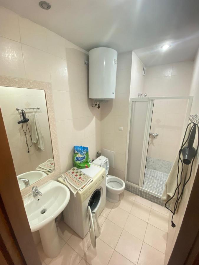 White New Apartments Ultracentral 2-Rooms In The Heart 基希讷乌 外观 照片