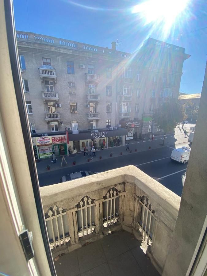 White New Apartments Ultracentral 2-Rooms In The Heart 基希讷乌 外观 照片