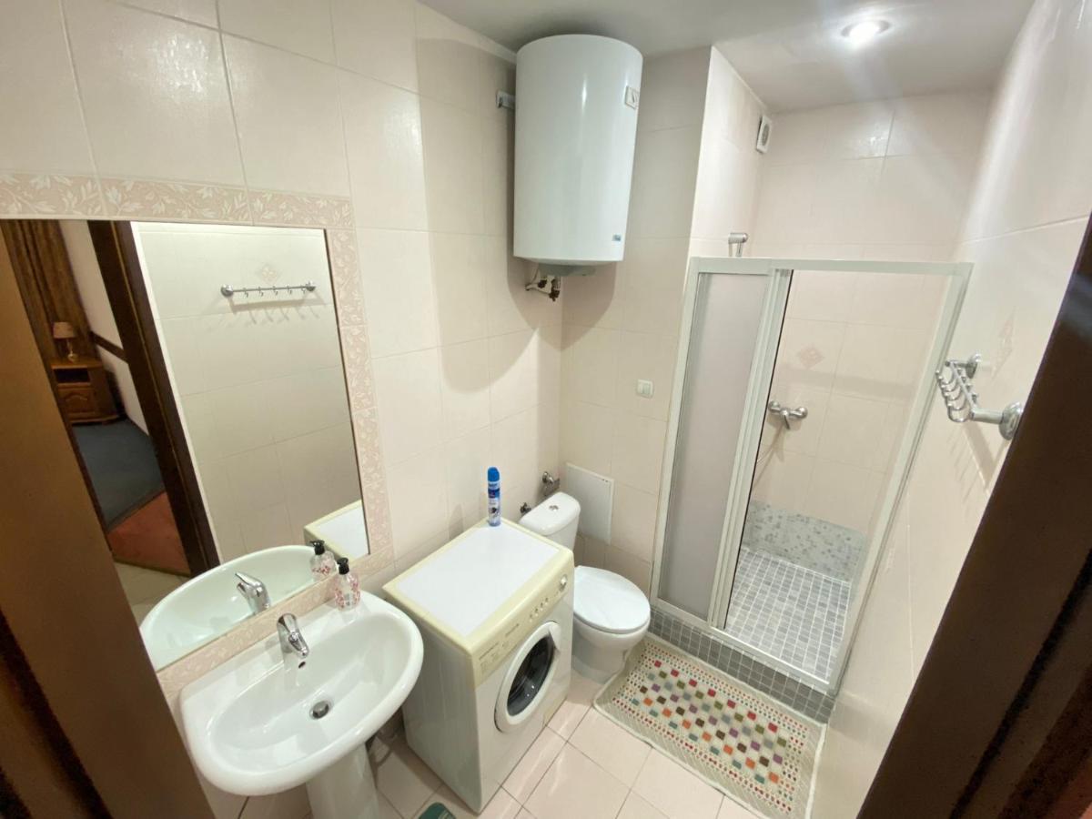 White New Apartments Ultracentral 2-Rooms In The Heart 基希讷乌 外观 照片