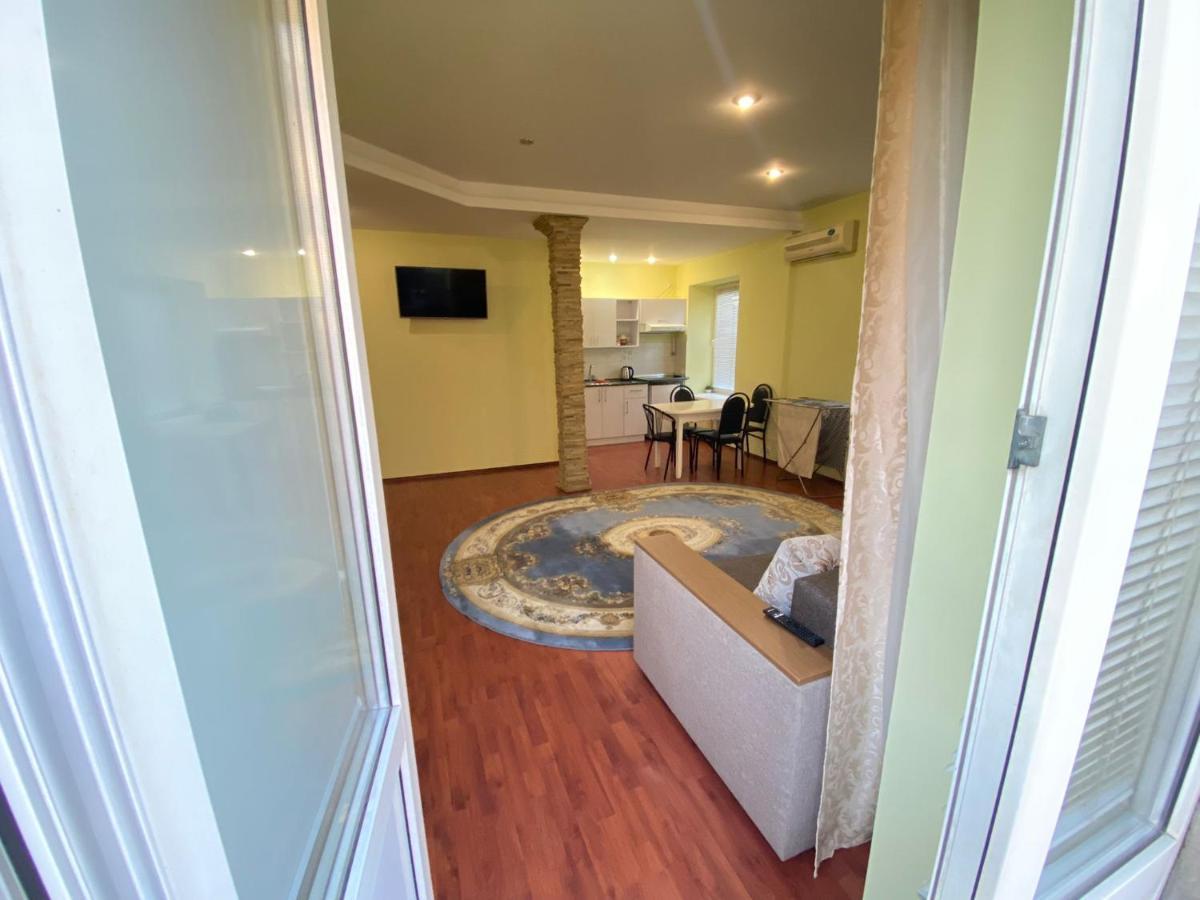 White New Apartments Ultracentral 2-Rooms In The Heart 基希讷乌 外观 照片