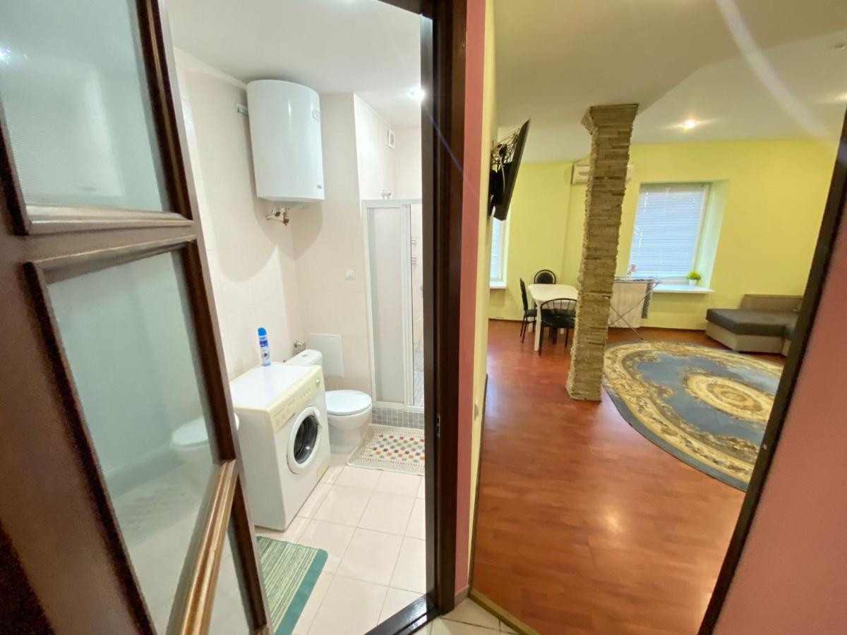 White New Apartments Ultracentral 2-Rooms In The Heart 基希讷乌 外观 照片
