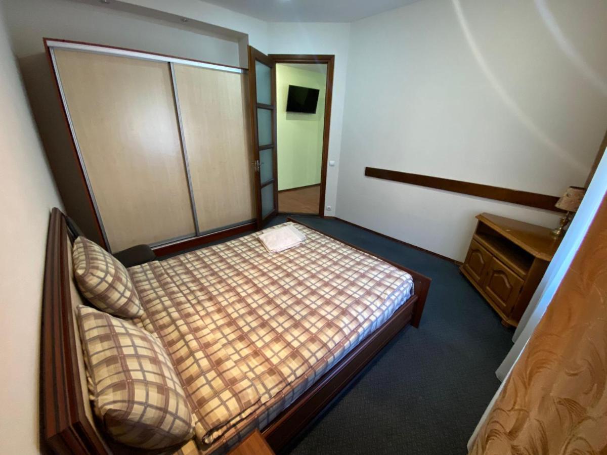 White New Apartments Ultracentral 2-Rooms In The Heart 基希讷乌 外观 照片
