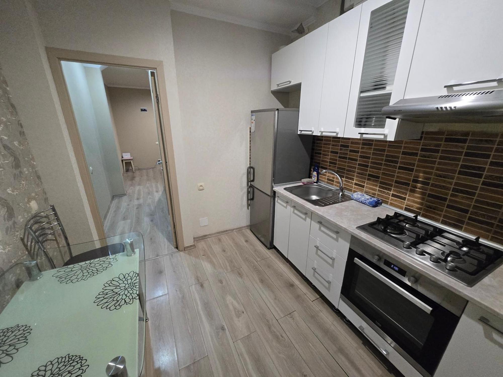 White New Apartments Ultracentral 2-Rooms In The Heart 基希讷乌 外观 照片
